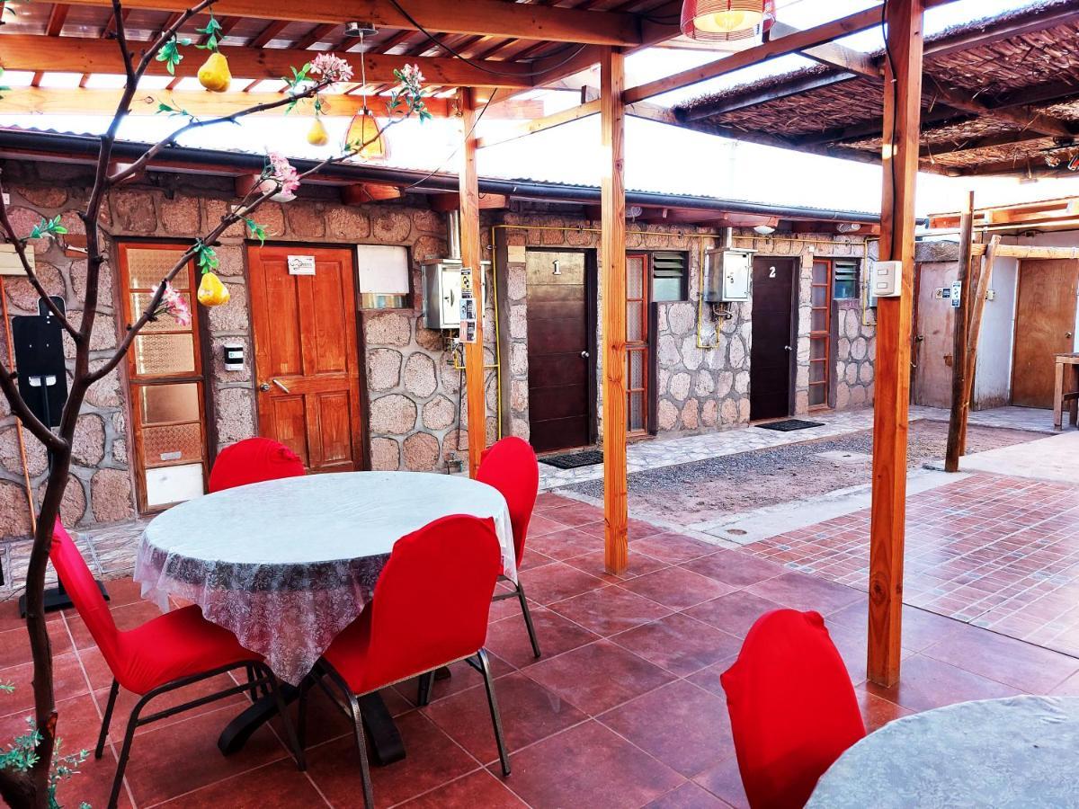 Hostal Atacama Ancestral ซานเปโดร เด อาตากามา ภายนอก รูปภาพ